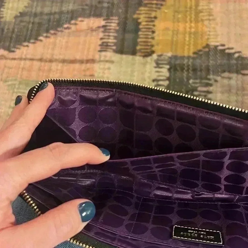 KATE SPADE Black & Bone Canvas Stucco Clutch - Picture 8 of 10